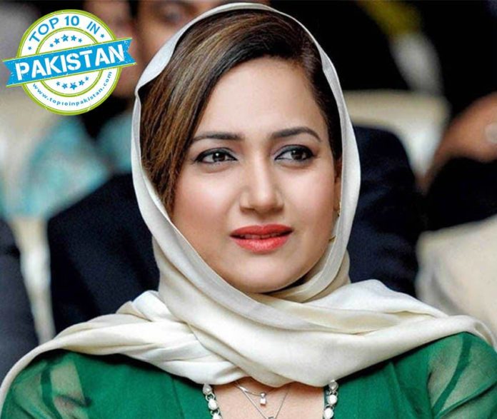 Top 10 Best Female Anchors In Pakistan 2019 